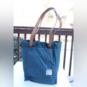Feed Market tote bag